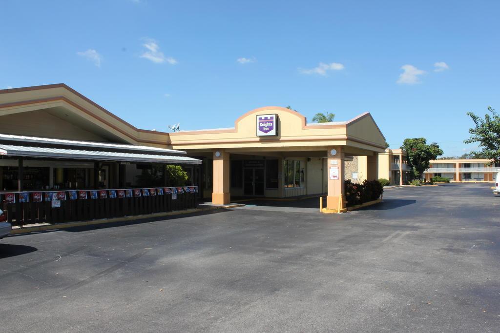 Quality Inn Saint Petersburg North-Tampa Bay מראה חיצוני תמונה